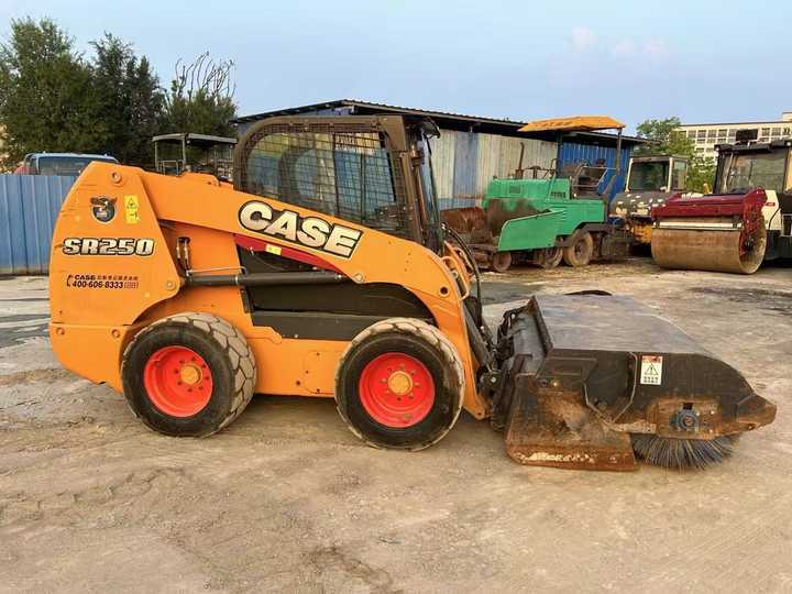 Used CASE 250 Skid Stree Loader Second Hand Machine Popular Brand case Hydraulic Machinery - Міні-навантажувач: фото 5 Used CASE 250 Skid Stree Loader Second Hand Machine Popular Brand case Hydraulic Machinery - Міні-навантажувач: фото 5