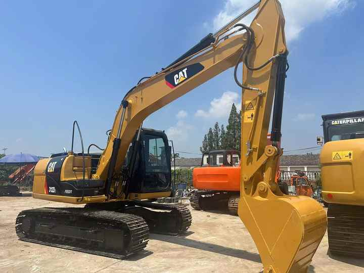 Used CAT 312D2 Excavator | Reliable Heavy-Duty Machine | Low Hours & Affordable Price! - Екскаватор: фото 4 Used CAT 312D2 Excavator | Reliable Heavy-Duty Machine | Low Hours & Affordable Price! - Екскаватор: фото 4