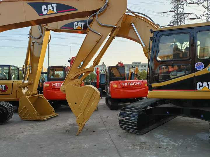 Used Cat Excavator Japan 20 Tons Digger Machinery Caterpillar CAT 320BL for Sale Cat 320B 320BL 320C 320D 320CL 320DL in Stock - Екскаватор: фото 5 Used Cat Excavator Japan 20 Tons Digger Machinery Caterpillar CAT 320BL for Sale Cat 320B 320BL 320C 320D 320CL 320DL in Stock - Екскаватор: фото 5