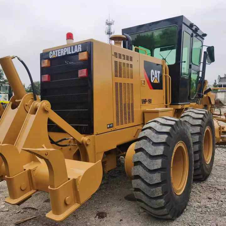 Used Caterpillar CAT 140H Land Road Motor Grader CAT140 CAT140H Used Grader Cheap Price for Sale - Грейдер: фото 5 Used Caterpillar CAT 140H Land Road Motor Grader CAT140 CAT140H Used Grader Cheap Price for Sale - Грейдер: фото 5