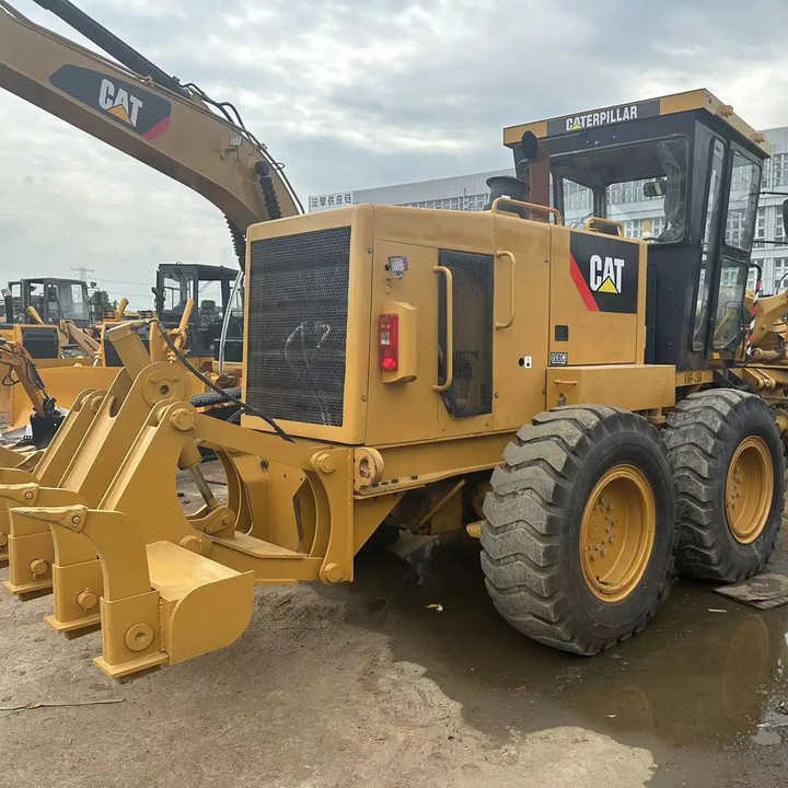 Used Caterpillar CAT 140k Land Road Motor Grader CAT140k Used Grader Cheap Price for Sale - Грейдер: фото 1 Used Caterpillar CAT 140k Land Road Motor Grader CAT140k Used Grader Cheap Price for Sale - Грейдер: фото 1