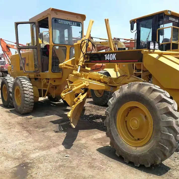 Used Caterpillar CAT 140k Land Road Motor Grader CAT140k Used Grader Cheap Price for Sale - Грейдер: фото 1 Used Caterpillar CAT 140k Land Road Motor Grader CAT140k Used Grader Cheap Price for Sale - Грейдер: фото 1