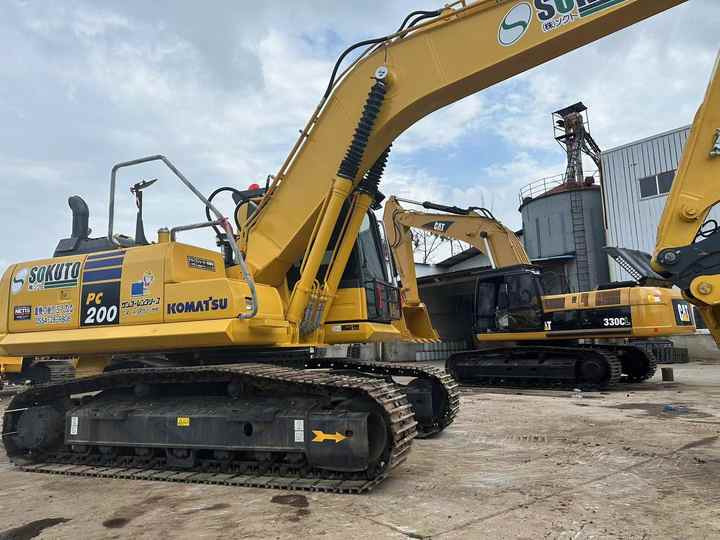 Used Good Quality Japan Original PC200-8 in Good Condition PC200-8 Komatsu - Гусеничний екскаватор: фото 4 Used Good Quality Japan Original PC200-8 in Good Condition PC200-8 Komatsu - Гусеничний екскаватор: фото 4