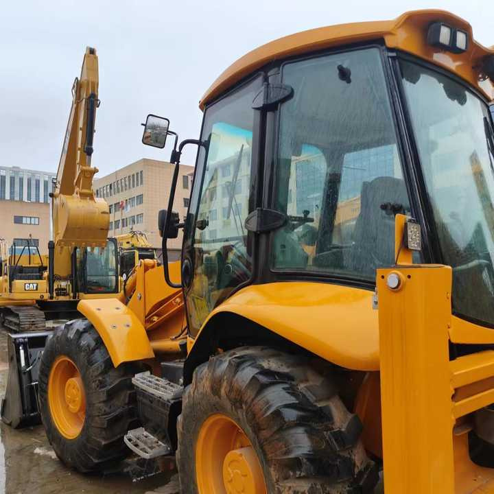 Used Heavy Construction Equipment Original Jcb 4cx Second Hand Backhoe Loader Used Machine Hot Sale - Екскаватор-навантажувач: фото 4 Used Heavy Construction Equipment Original Jcb 4cx Second Hand Backhoe Loader Used Machine Hot Sale - Екскаватор-навантажувач: фото 4