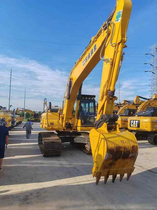 Used Japan Brand komatsu Pc200-8N1 with Wide Tackhoe for Sale Anhui Zhaomi Construction Machinery - Екскаватор: фото 3 Used Japan Brand komatsu Pc200-8N1 with Wide Tackhoe for Sale Anhui Zhaomi Construction Machinery - Екскаватор: фото 3