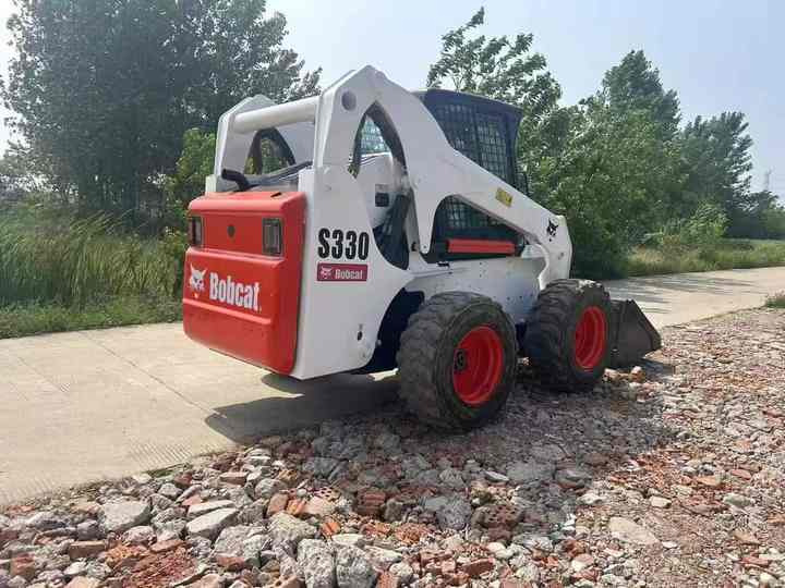 Very Low Price American Brand Used Bobcat S330 Skid Steer Loader with Superior Performance for Sale S160/S180/S300 in Stock - Міні-навантажувач: фото 3 Very Low Price American Brand Used Bobcat S330 Skid Steer Loader with Superior Performance for Sale S160/S180/S300 in Stock - Міні-навантажувач: фото 3