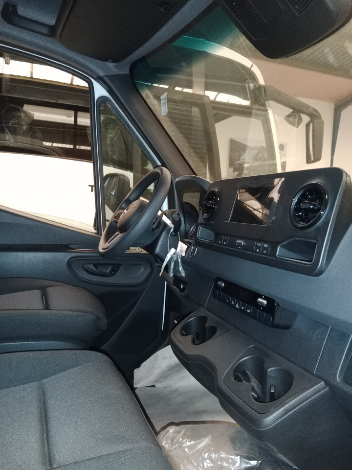 MERCEDES-BENZ SPRINTER 519 - Бортова вантажівка/ Платформа: фото 3 MERCEDES-BENZ SPRINTER 519 - Бортова вантажівка/ Платформа: фото 3