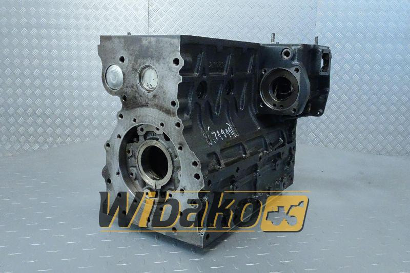 Crankcase for engine Kubota V2203 2.197 - Картер в категорії Будівельна техніка: фото 1 Crankcase for engine Kubota V2203 2.197 - Картер в категорії Будівельна техніка: фото 1