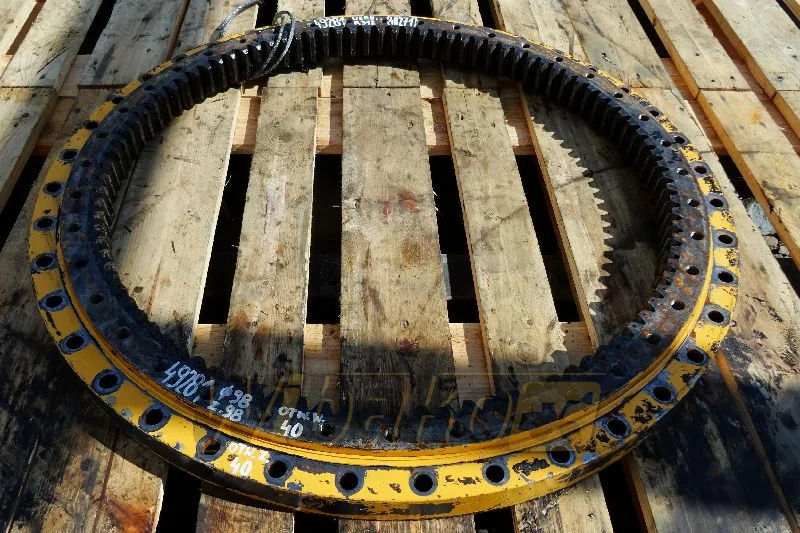 Liebherr R312 - Поворотне кільце в категорії Будівельна техніка: фото 1 Liebherr R312 - Поворотне кільце в категорії Будівельна техніка: фото 1