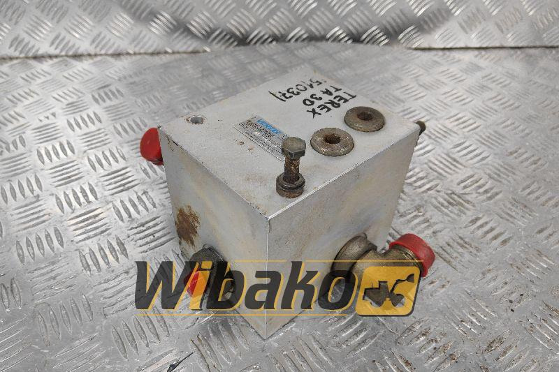 Valves set Vickers TA30 02349378 - Гідравлічний клапан в категорії Будівельна техніка: фото 1 Valves set Vickers TA30 02349378 - Гідравлічний клапан в категорії Будівельна техніка: фото 1