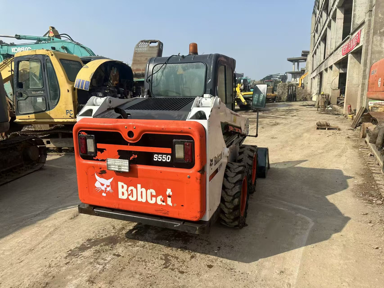 BOBCAT S550 - Колісний навантажувач: фото 4 BOBCAT S550 - Колісний навантажувач: фото 4