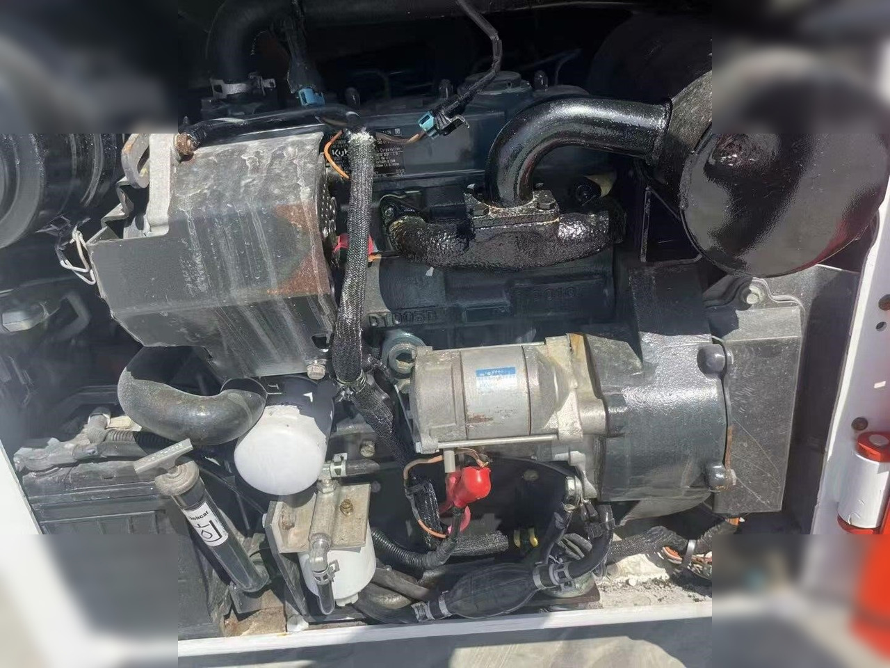 BOBCAT S70 - Міні-навантажувач: фото 4 BOBCAT S70 - Міні-навантажувач: фото 4