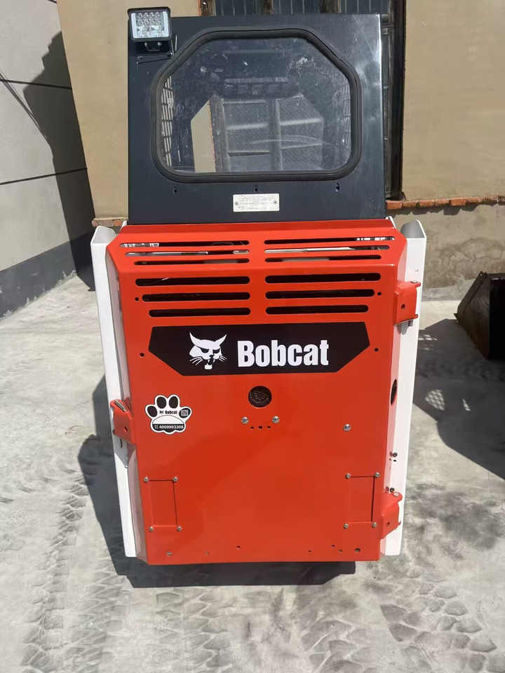 BOBCAT S730 - Міні-навантажувач: фото 2 BOBCAT S730 - Міні-навантажувач: фото 2