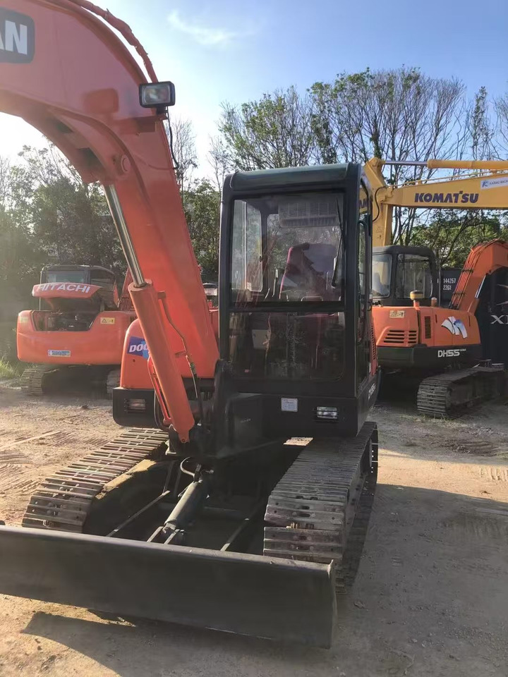 DOOSAN 55-9c - Міні-екскаватор: фото 3 DOOSAN 55-9c - Міні-екскаватор: фото 3