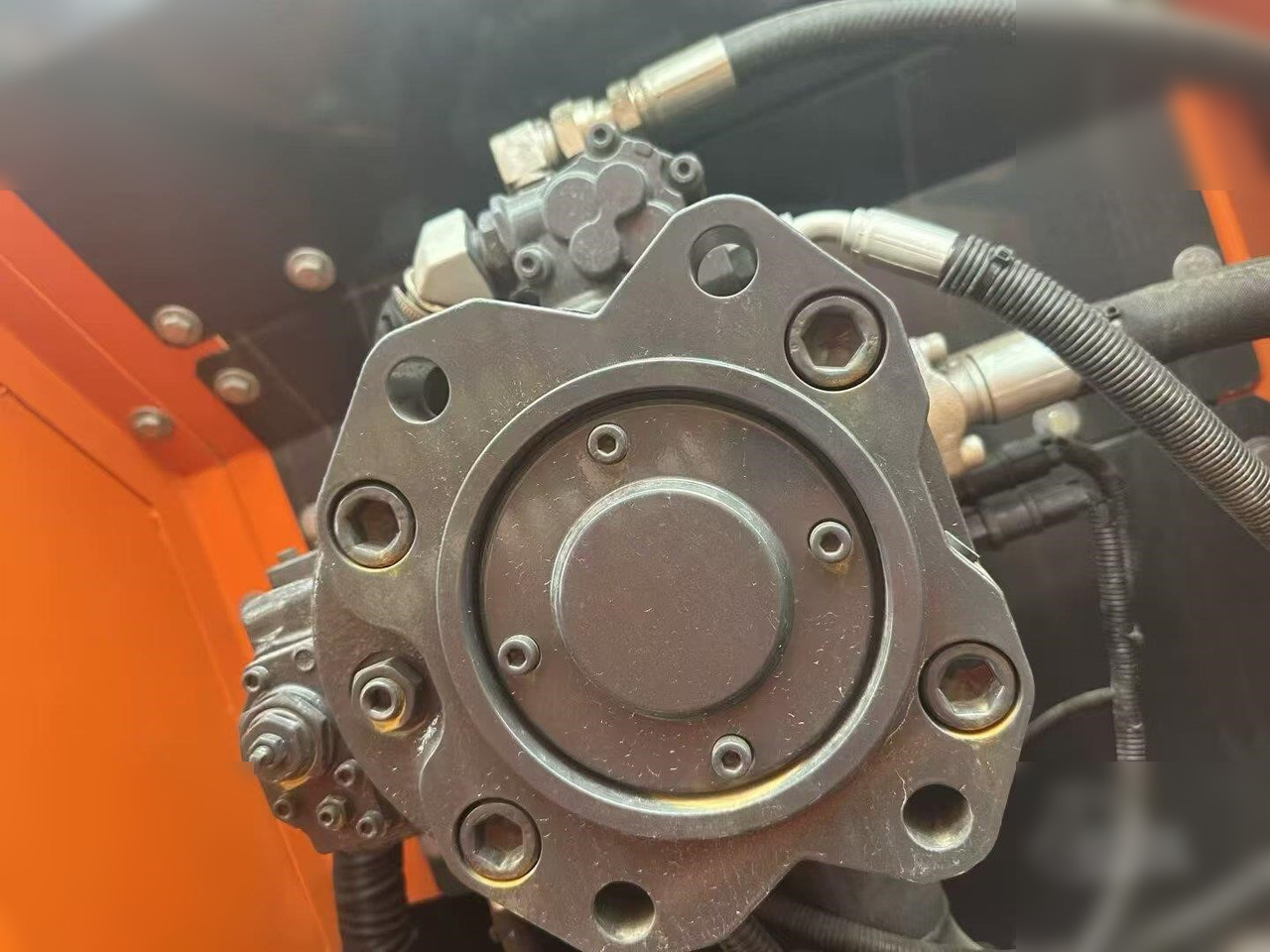 DOOSAN DX225 LC-9C - Гусеничний екскаватор: фото 3 DOOSAN DX225 LC-9C - Гусеничний екскаватор: фото 3