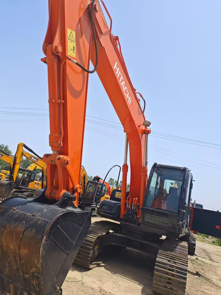 HITACHI ZX160 - Гусеничний екскаватор: фото 3 HITACHI ZX160 - Гусеничний екскаватор: фото 3