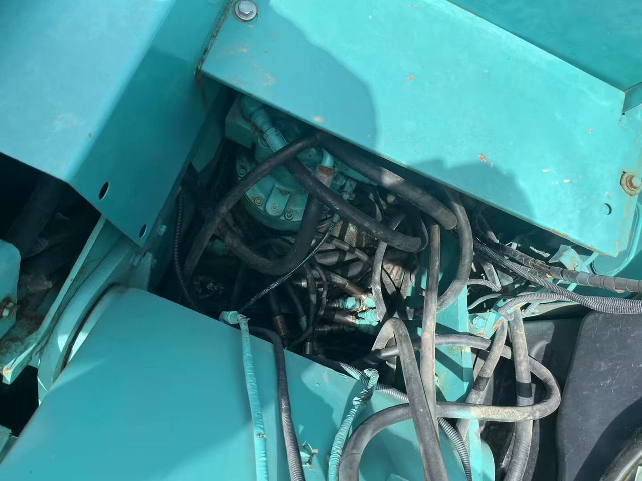 KOBELCO 135SR - Гусеничний екскаватор: фото 4 KOBELCO 135SR - Гусеничний екскаватор: фото 4