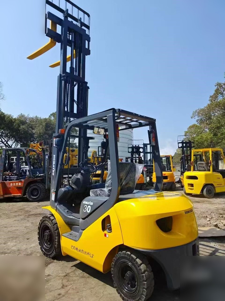 KOMATSU 3ton - Газовий навантажувач: фото 5 KOMATSU 3ton - Газовий навантажувач: фото 5