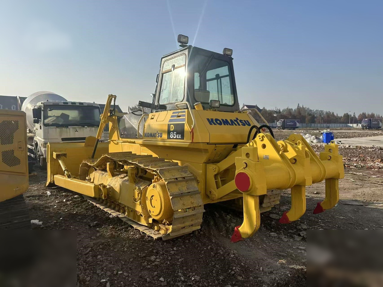 KOMATSU D85EX - Бульдозер: фото 2 KOMATSU D85EX - Бульдозер: фото 2
