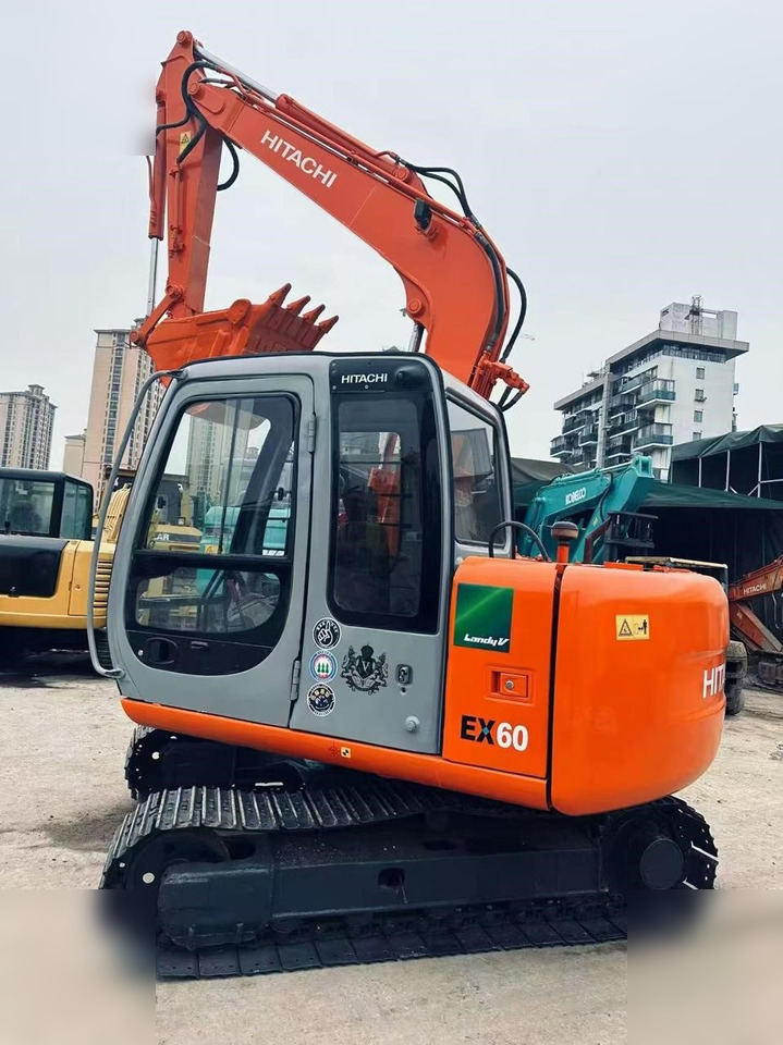 KOMATSU PC60 LC-5 - Гусеничний екскаватор: фото 1 KOMATSU PC60 LC-5 - Гусеничний екскаватор: фото 1