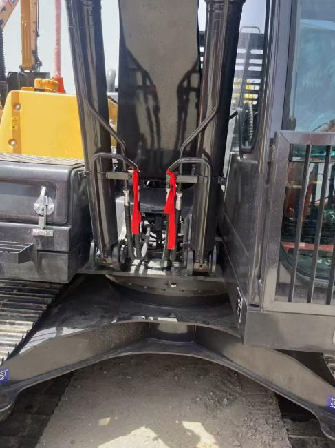 Гусеничний екскаватор volvo EC140: фото 11