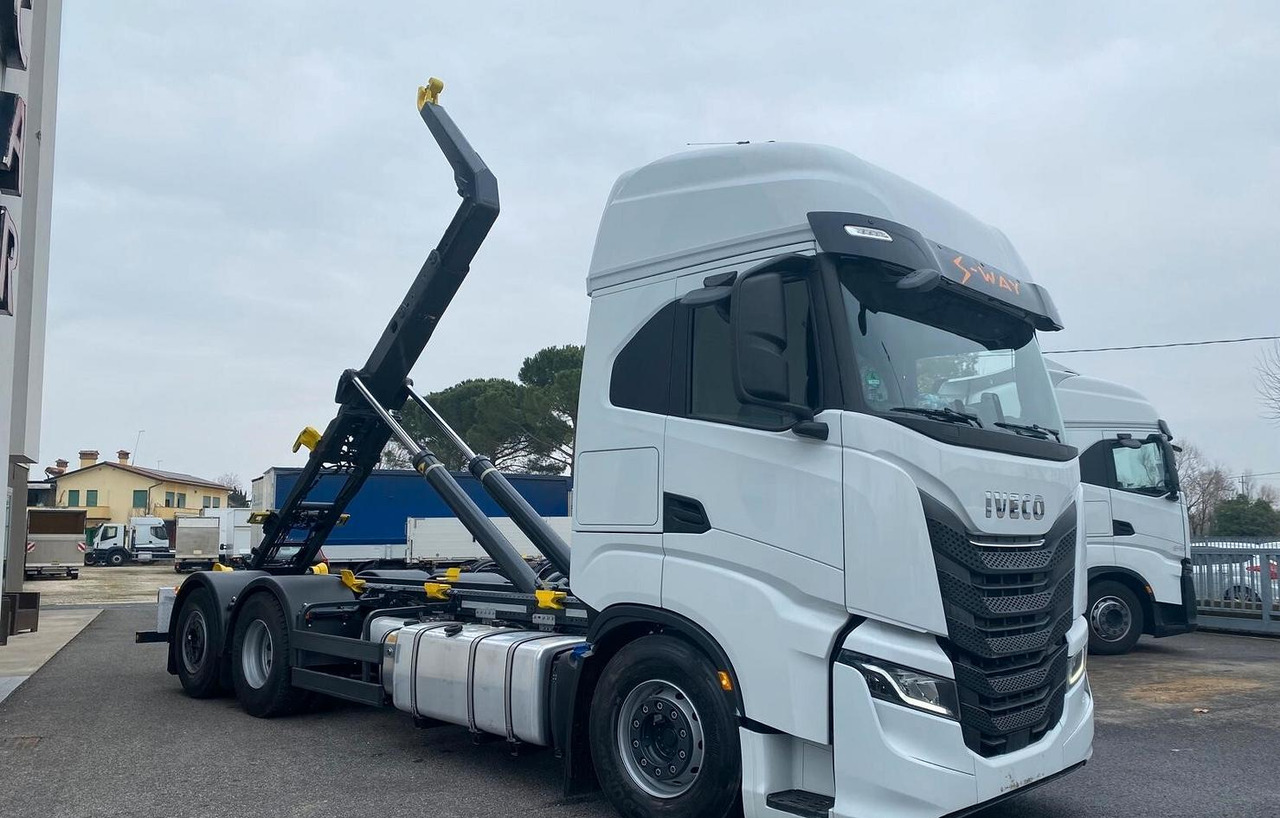 IVECO S-WAY 480 SCARRABILE EURO 6 FULL PNEUMATIC - Гаковий мультиліфт вантажівка: фото 3 IVECO S-WAY 480 SCARRABILE EURO 6 FULL PNEUMATIC - Гаковий мультиліфт вантажівка: фото 3