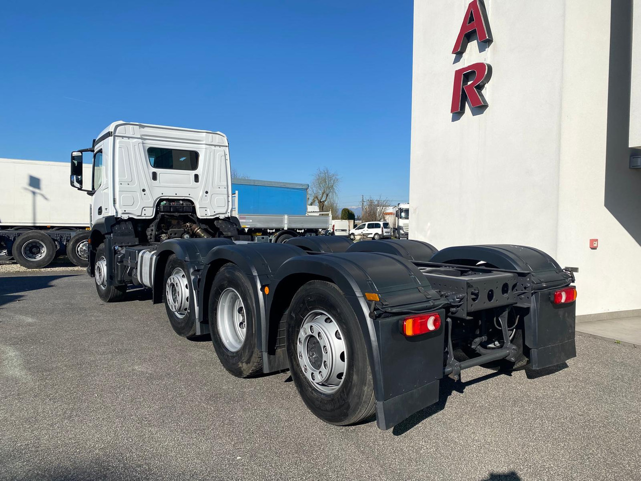 MERCEDES-BENZ AROCS 32.43 - Вантажівка шасі: фото 4 MERCEDES-BENZ AROCS 32.43 - Вантажівка шасі: фото 4