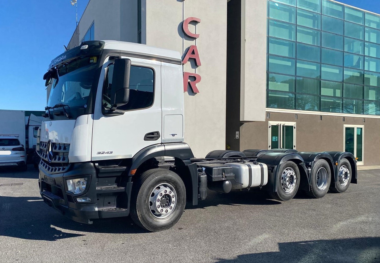 MERCEDES-BENZ AROCS 32.43 - Вантажівка шасі: фото 5 MERCEDES-BENZ AROCS 32.43 - Вантажівка шасі: фото 5