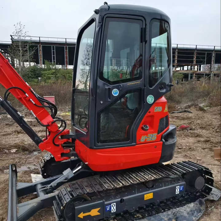 3TONS Good Quality Used Kubota U35 Hydraulic Excavator Used U25 U35 Mini Mxcavator Used Small Digger Kubota U35 - Міні-екскаватор: фото 1 3TONS Good Quality Used Kubota U35 Hydraulic Excavator Used U25 U35 Mini Mxcavator Used Small Digger Kubota U35 - Міні-екскаватор: фото 1