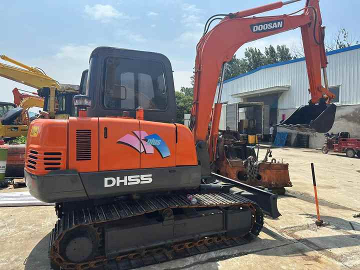 90% New Mini Excavator Doosan DH55 Second-hand Excavator 5 Ton Mini Used Excavator for Sale in Low Price - Міні-екскаватор: фото 5 90% New Mini Excavator Doosan DH55 Second-hand Excavator 5 Ton Mini Used Excavator for Sale in Low Price - Міні-екскаватор: фото 5