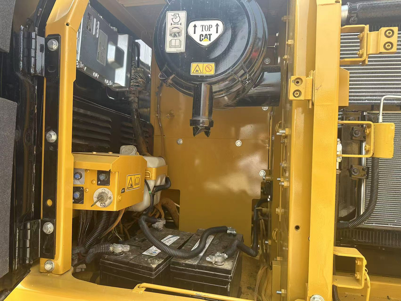 CATERPILLAR Used Digger CAT 323DL Construction Machinery Construction Digger Used CAT 323DL Cheap Excavator - Будівельна техніка: фото 4 CATERPILLAR Used Digger CAT 323DL Construction Machinery Construction Digger Used CAT 323DL Cheap Excavator - Будівельна техніка: фото 4