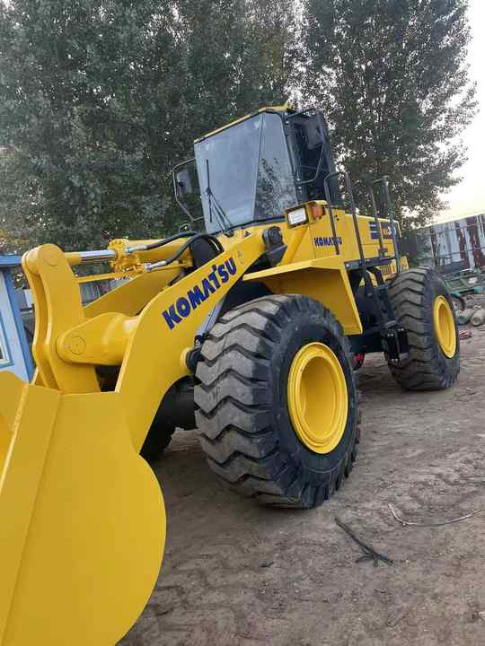 Certified Pre-Owned Komatsu WA380-3 | Heavy-Duty Loader for Mining/ Construction - Price Negotiable! - Колісний навантажувач: фото 5 Certified Pre-Owned Komatsu WA380-3 | Heavy-Duty Loader for Mining/ Construction - Price Negotiable! - Колісний навантажувач: фото 5