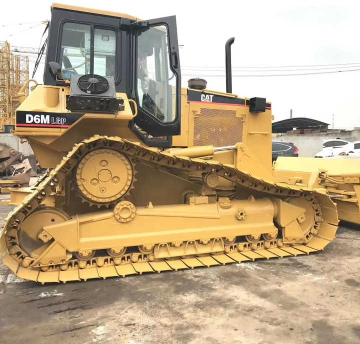 Good Condition D6m Mini Bulldozer New Crawler Bulldozer with Parts Price Bulldozers - Бульдозер: фото 2 Good Condition D6m Mini Bulldozer New Crawler Bulldozer with Parts Price Bulldozers - Бульдозер: фото 2