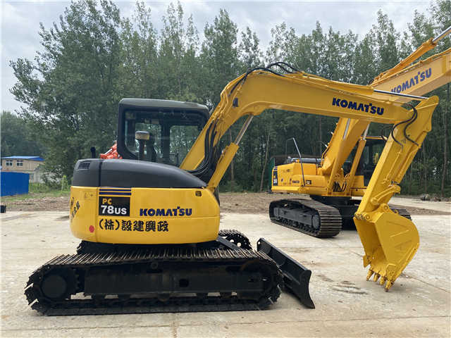 High Quality Used Crawler Excavator komatsu Pc78 Pc128 Pc138 Pc200-8 Pc220-8 Pc240-8 Excavator - Гусеничний екскаватор: фото 3 High Quality Used Crawler Excavator komatsu Pc78 Pc128 Pc138 Pc200-8 Pc220-8 Pc240-8 Excavator - Гусеничний екскаватор: фото 3