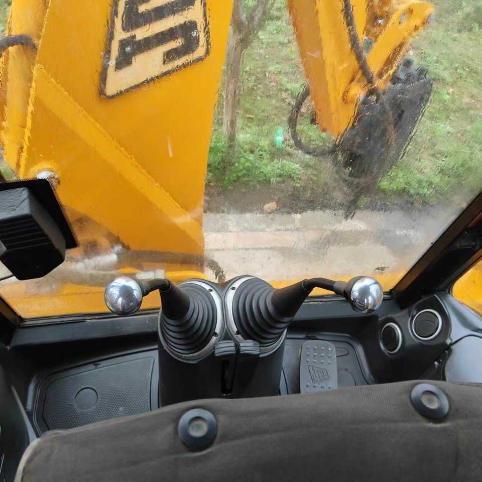 JCB 4CX - Екскаватор-навантажувач: фото 5 JCB 4CX - Екскаватор-навантажувач: фото 5