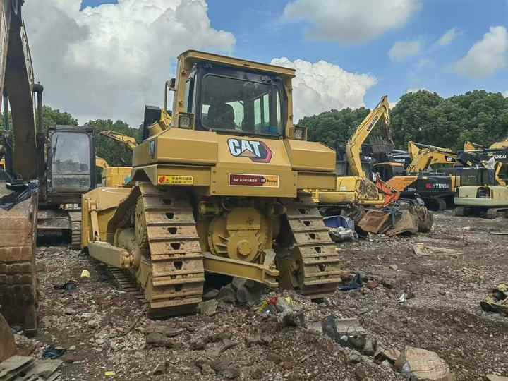 Original Japan Brand Cat D6r Bulldozer in Stock High Quality Cat D5 D6 D7 D10 Bulldozer for Sale - Бульдозер: фото 5 Original Japan Brand Cat D6r Bulldozer in Stock High Quality Cat D5 D6 D7 D10 Bulldozer for Sale - Бульдозер: фото 5