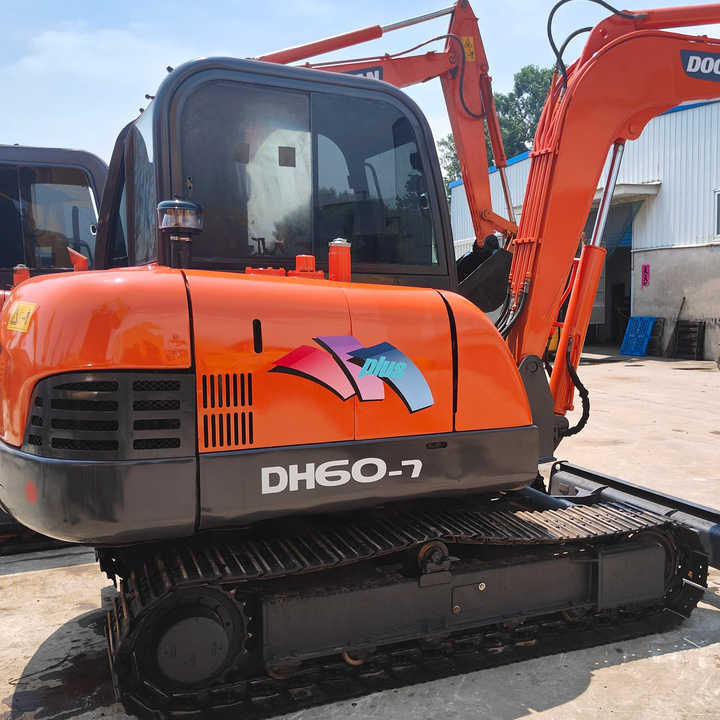 Original Second-hand Doosan DH60-7 Excavator Is in Good Condition Strong and Simple Maintenance - Гусеничний екскаватор: фото 2 Original Second-hand Doosan DH60-7 Excavator Is in Good Condition Strong and Simple Maintenance - Гусеничний екскаватор: фото 2