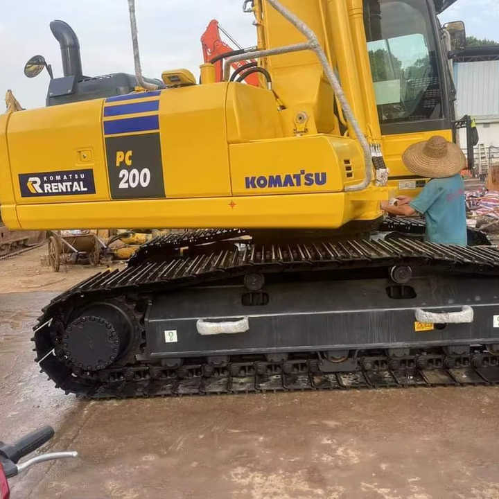 PC200-8 Low Working Hour Second Hand 20 Ton Excavator Komatsu Pc200-8 Crawler Excavator Used Komatsu Excavator PC200-8N1 - Екскаватор: фото 1 PC200-8 Low Working Hour Second Hand 20 Ton Excavator Komatsu Pc200-8 Crawler Excavator Used Komatsu Excavator PC200-8N1 - Екскаватор: фото 1