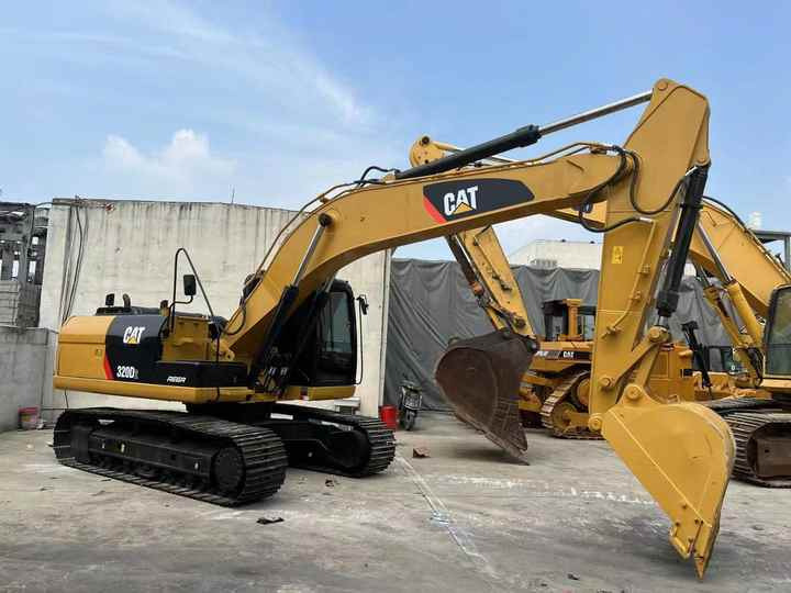 Reasonable Price Japan Original 330d2 Caterpillar Excavator CAT USED 329D2 320D2 325D 315D Excavator - Гусеничний екскаватор: фото 2 Reasonable Price Japan Original 330d2 Caterpillar Excavator CAT USED 329D2 320D2 325D 315D Excavator - Гусеничний екскаватор: фото 2