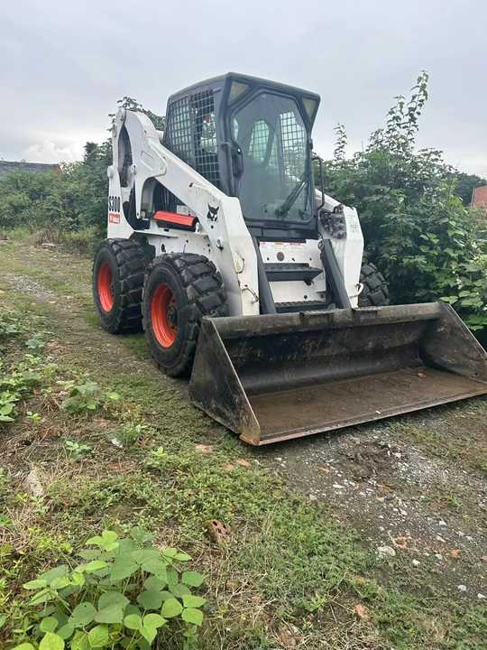 Second Hand BOBCAT S300 Skid-steer Loader with Very Good Performance Is for Sale at a Low Price - Міні-навантажувач: фото 2 Second Hand BOBCAT S300 Skid-steer Loader with Very Good Performance Is for Sale at a Low Price - Міні-навантажувач: фото 2