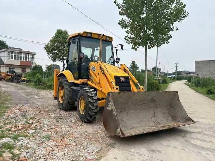 Second Hand Retroexcavadora JCB 3cx Backhoe Loader Multi Functional Original JCB Backhoe Loader 3CX 4CX 4x4 Good Quality Price - Екскаватор-навантажувач: фото 2 Second Hand Retroexcavadora JCB 3cx Backhoe Loader Multi Functional Original JCB Backhoe Loader 3CX 4CX 4x4 Good Quality Price - Екскаватор-навантажувач: фото 2
