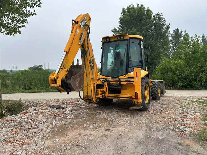 Second Hand Retroexcavadora JCB 3cx Backhoe Loader Multi Functional Original JCB Backhoe Loader 3CX 4CX 4x4 Good Quality Price - Екскаватор-навантажувач: фото 4 Second Hand Retroexcavadora JCB 3cx Backhoe Loader Multi Functional Original JCB Backhoe Loader 3CX 4CX 4x4 Good Quality Price - Екскаватор-навантажувач: фото 4