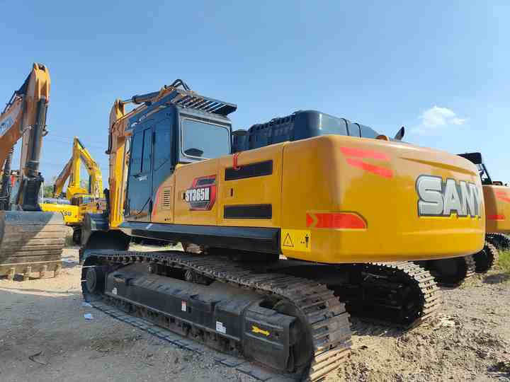 Second-hand SANY 365H Excavator in Excellent Condition Is Sold at a Low Price. 36-ton Used Hydraulic Excavator Is in Stock. - Гусеничний екскаватор: фото 2 Second-hand SANY 365H Excavator in Excellent Condition Is Sold at a Low Price. 36-ton Used Hydraulic Excavator Is in Stock. - Гусеничний екскаватор: фото 2