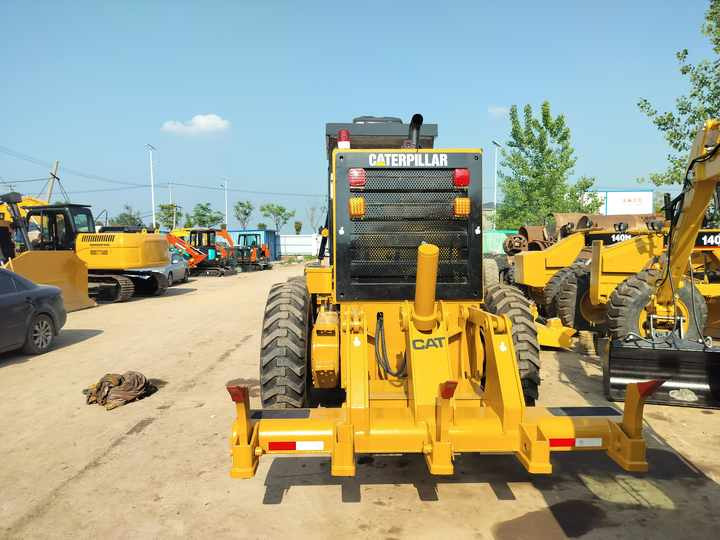 Used CAT 140H Motor Grader From Japan with Excellent Performance Caterpillar 140h in Good Condition for Sale - Грейдер: фото 4 Used CAT 140H Motor Grader From Japan with Excellent Performance Caterpillar 140h in Good Condition for Sale - Грейдер: фото 4