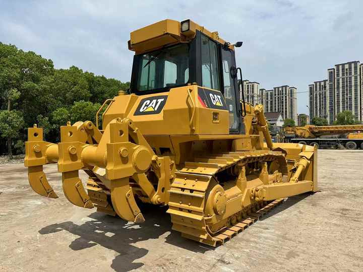 Used Cat D7g-2 Bulldozer on Hot Sale Used Bulldozer D6 D7g D7h D8r - Бульдозер: фото 5 Used Cat D7g-2 Bulldozer on Hot Sale Used Bulldozer D6 D7g D7h D8r - Бульдозер: фото 5