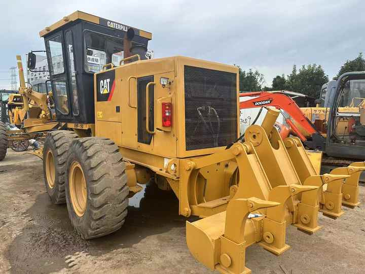 Used Caterpillar CAT 140k Land Road Motor Grader CAT140k Used Grader Cheap Price for Sale - Грейдер: фото 3 Used Caterpillar CAT 140k Land Road Motor Grader CAT140k Used Grader Cheap Price for Sale - Грейдер: фото 3