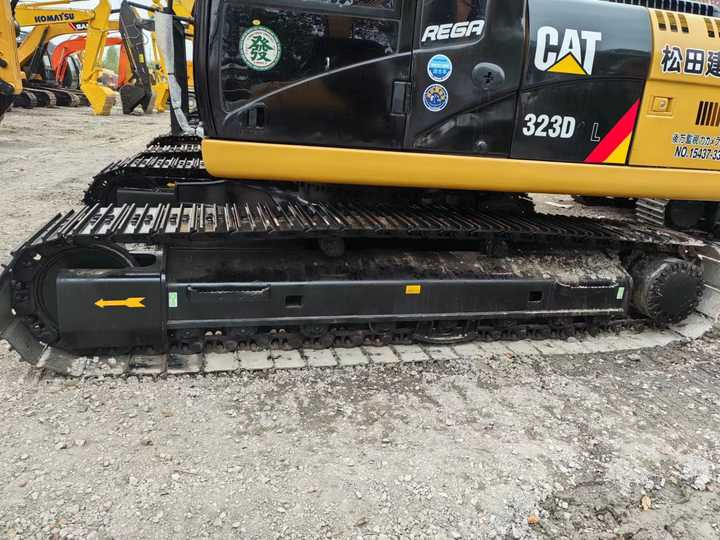 Used Digger CAT 323D2L Construction Machinery Construction Digger Used CAT 323D2L Cheap Excavator - Гусеничний екскаватор: фото 5 Used Digger CAT 323D2L Construction Machinery Construction Digger Used CAT 323D2L Cheap Excavator - Гусеничний екскаватор: фото 5