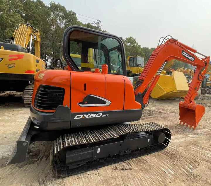 Used Doosan DX60-9c Excavator | Low Hours | Robust Undercarriage | Global Shipping | Discounted Price - Міні-екскаватор: фото 1 Used Doosan DX60-9c Excavator | Low Hours | Robust Undercarriage | Global Shipping | Discounted Price - Міні-екскаватор: фото 1