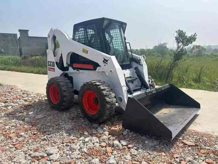 Used Heavy Construction Equipment bobcat S330 Second Hand Skid Steers Used Machine Hot Sale - Міні-навантажувач: фото 2 Used Heavy Construction Equipment bobcat S330 Second Hand Skid Steers Used Machine Hot Sale - Міні-навантажувач: фото 2