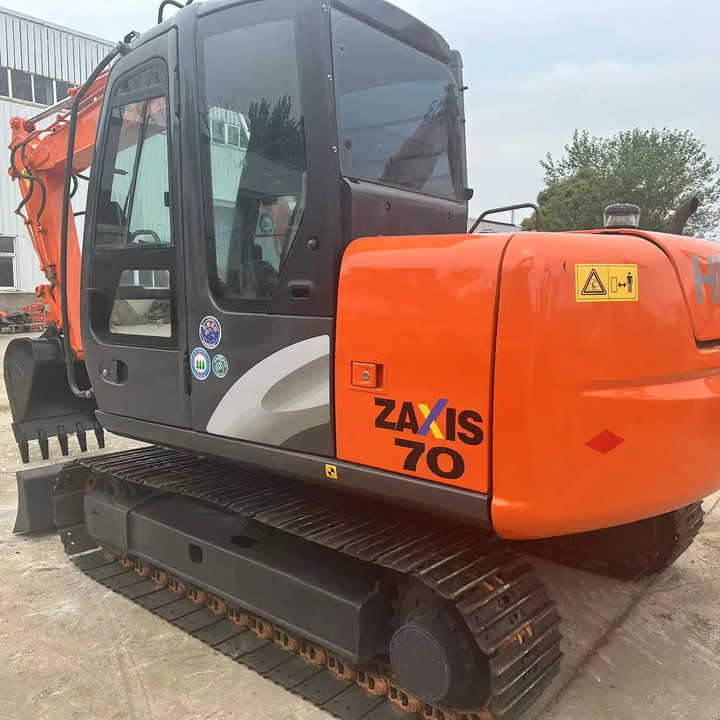 Used Hitachi Excavator ZX70 7ton Japan Import Second Hand Small Crawler ZX70 Excavator for Sale - Гусеничний екскаватор: фото 1 Used Hitachi Excavator ZX70 7ton Japan Import Second Hand Small Crawler ZX70 Excavator for Sale - Гусеничний екскаватор: фото 1